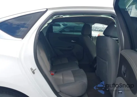 2015 Chevrolet Impala Ls z USA, uszkodzony, nr VIN 1G11Z5SL0FU103850